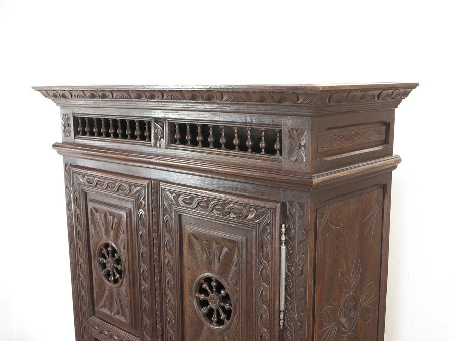 アンティーク家具　彫刻家具　ボンティエール