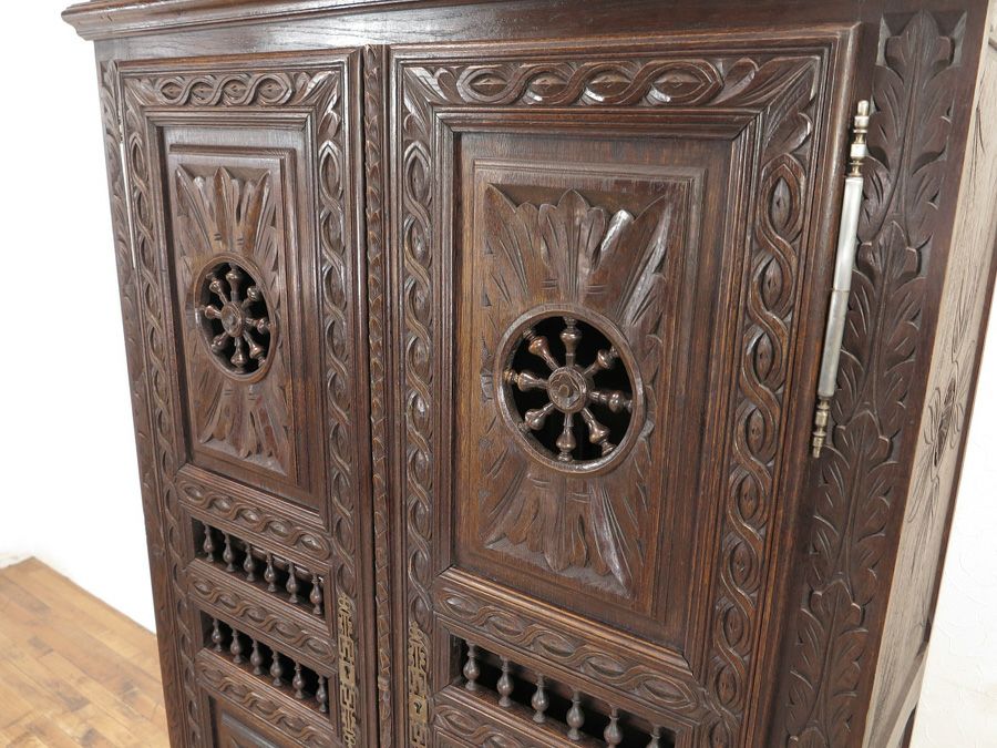 アンティーク家具　彫刻家具　ボンティエール