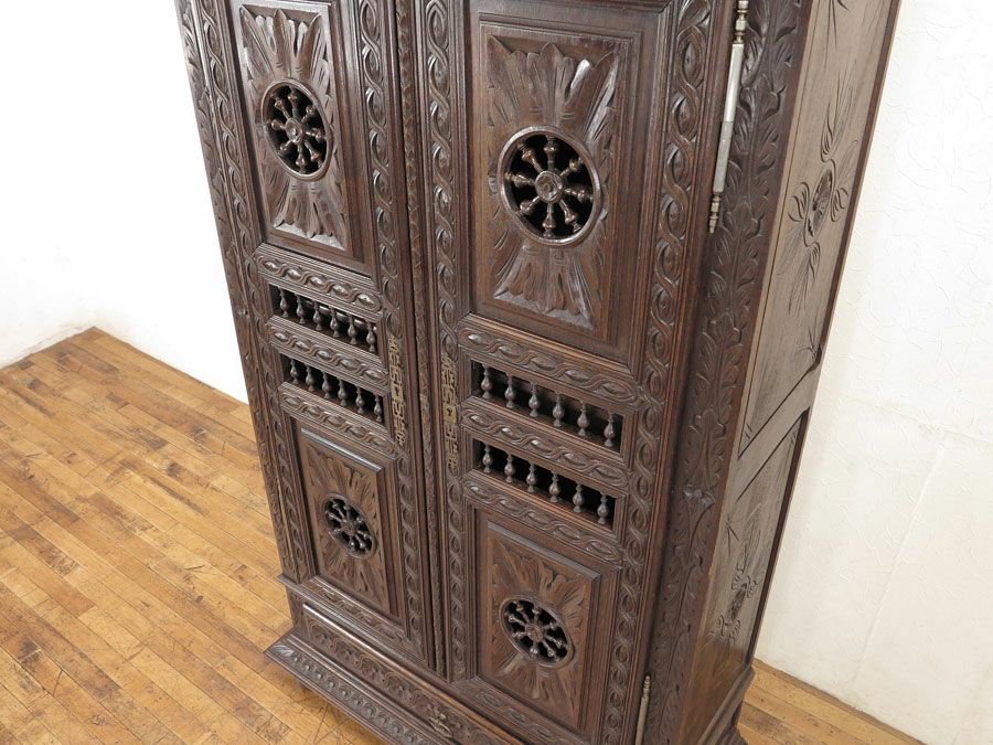 アンティーク家具　彫刻家具　ボンティエール