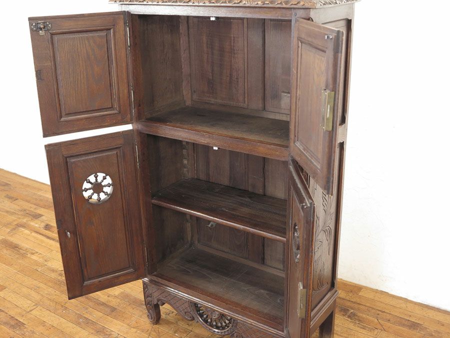 アンティーク家具　彫刻家具　サイドキャビネット