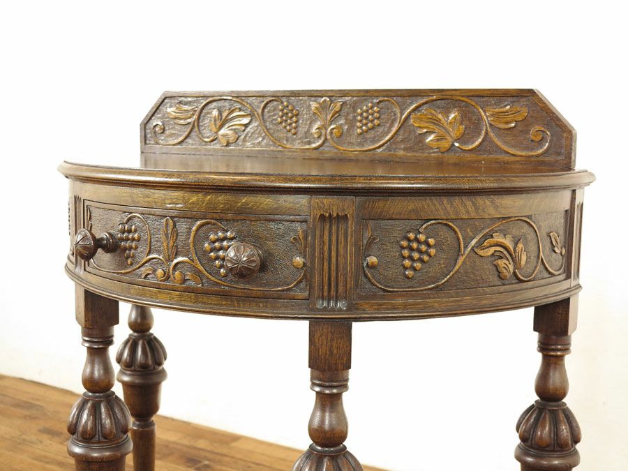 イギリスアンティーク家具　コンソールテーブル