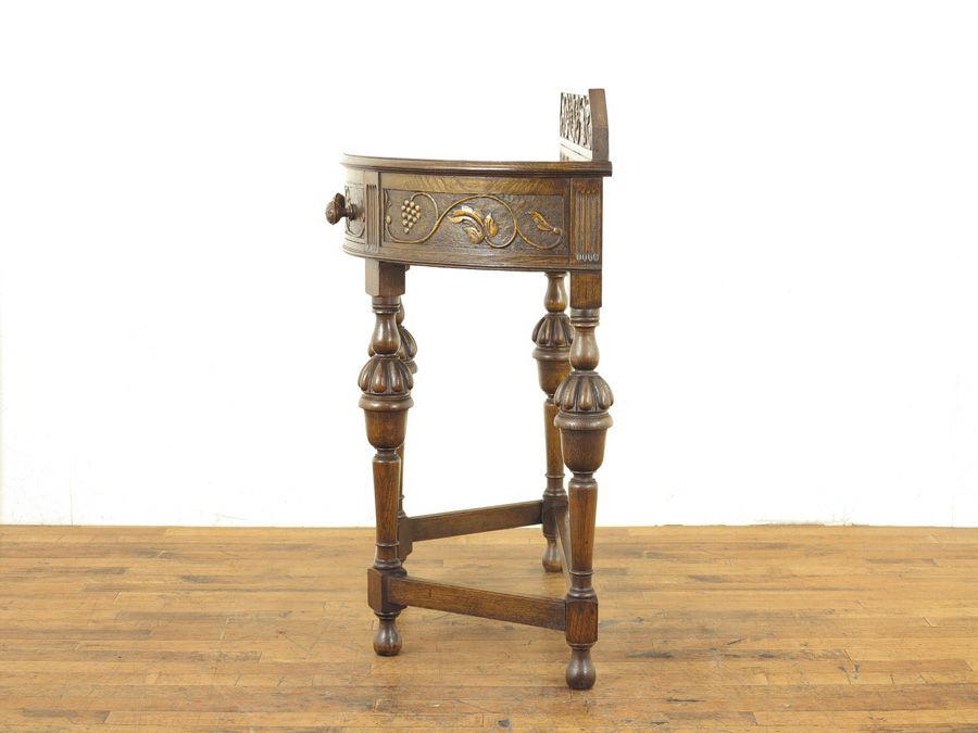 イギリスアンティーク家具　コンソールテーブル
