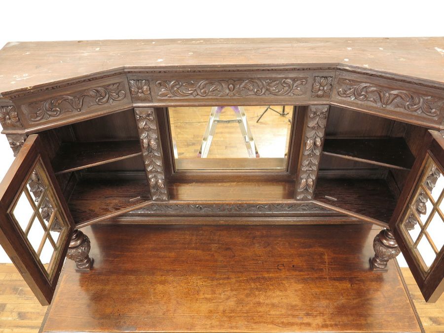 イギリスアンティーク家具　キャビネット