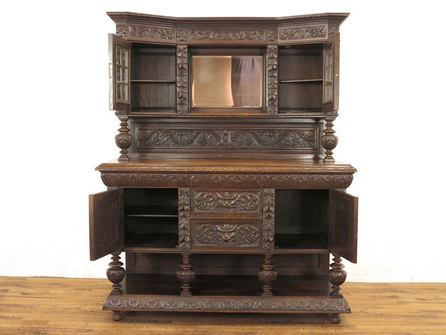 イギリスアンティーク家具　キャビネット