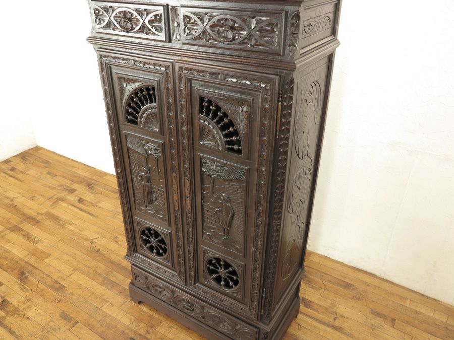 アンティーク家具　ブルターニュ　キャビネット
