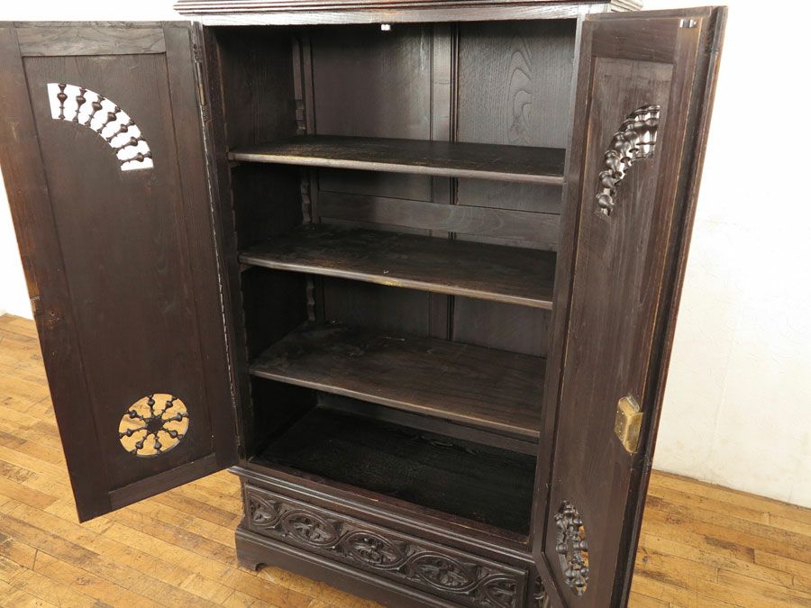 アンティーク家具　ブルターニュ　キャビネット