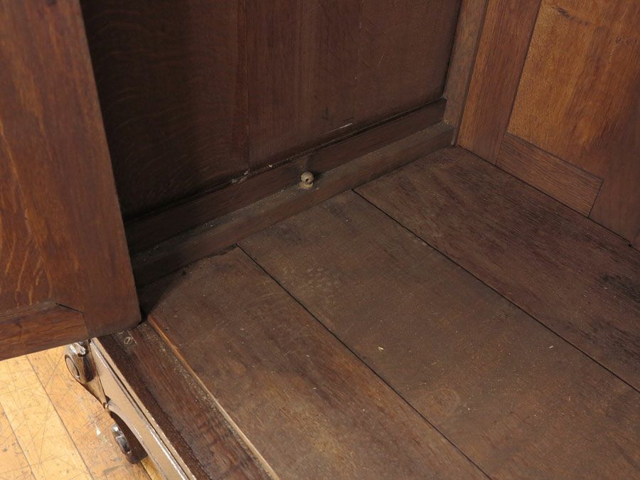 アンティーク家具　フランス　ワードローブ
