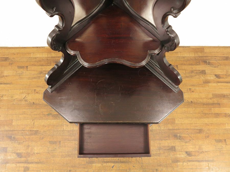 アンティーク家具　ビクトリアンコーナーキャビネット