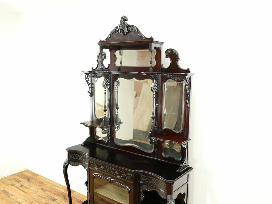 イギリスアンティーク家具　ビクトリアンキャビネット