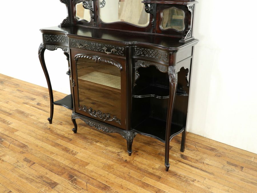 イギリスアンティーク家具　ビクトリアンキャビネット