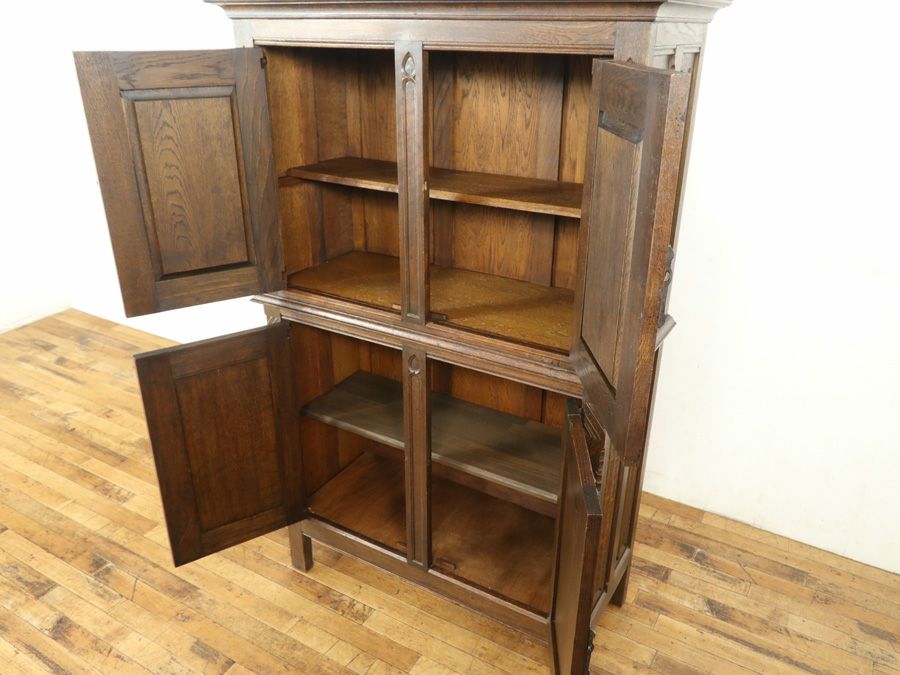 アンティーク家具　ゴシック キャビネット