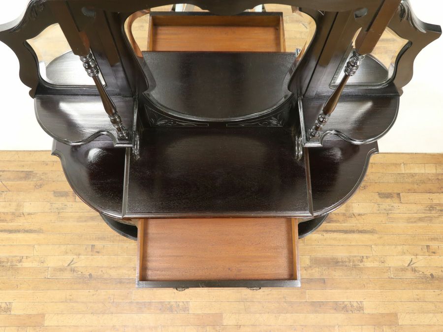 アンティーク家具　ビクトリアンパーラーキャビネット