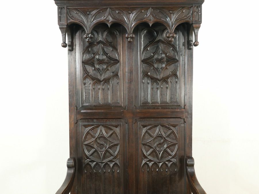 教会のような王様椅子 ゴシックベンチ 70393 | アンティークフレックス