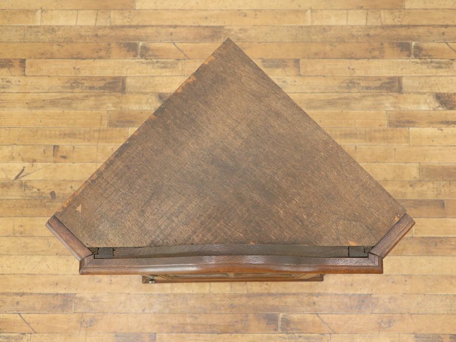 フランスアンティーク家具　コーナーキャビネット