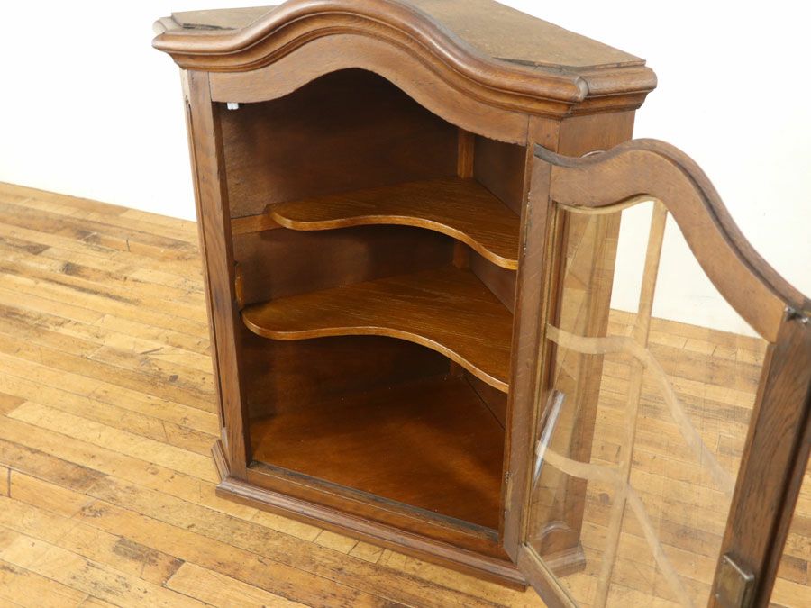 フランスアンティーク家具　コーナーキャビネット