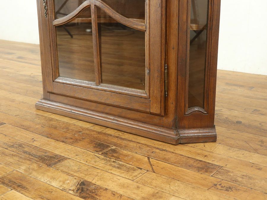 フランスアンティーク家具　コーナーキャビネット