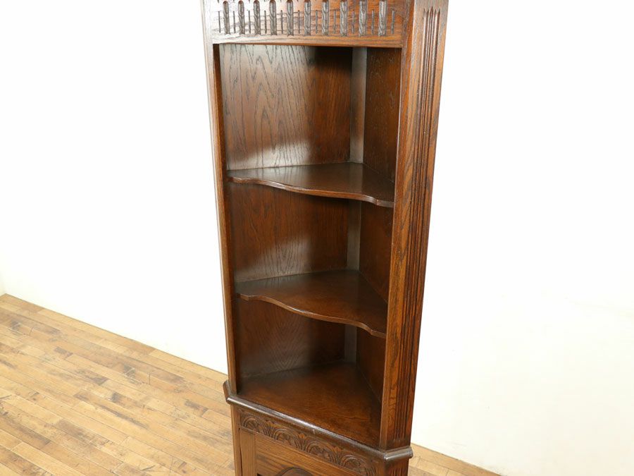 アンティーク家具 コーナーキャビネット