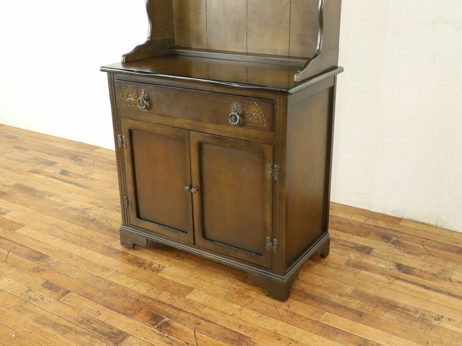 アンティーク家具 カップボード