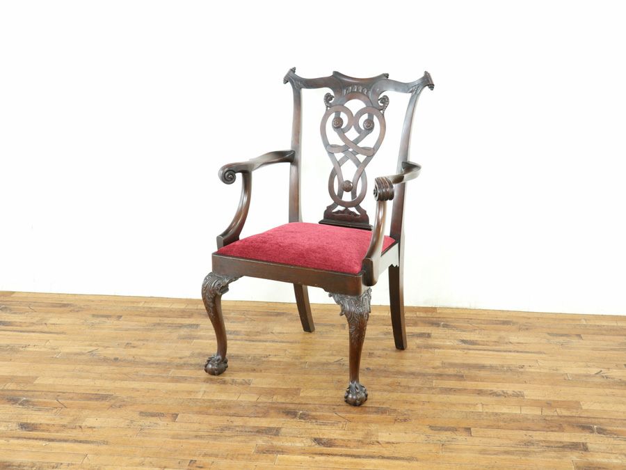 張替済チッペンデールアームチェア 58879a<BR>在庫2脚