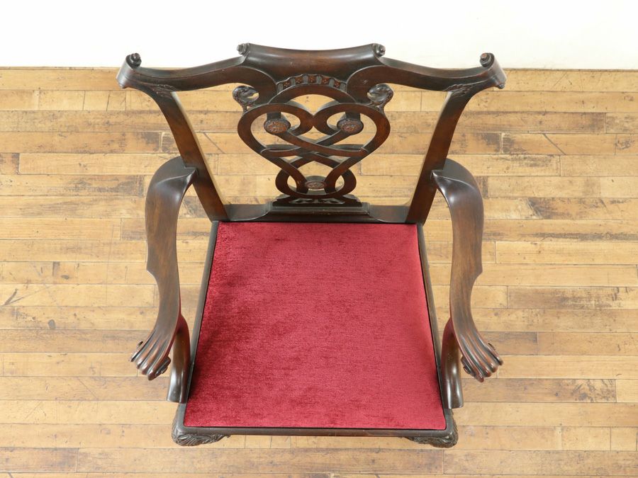 張替済チッペンデールアームチェア 58879a<BR>在庫2脚