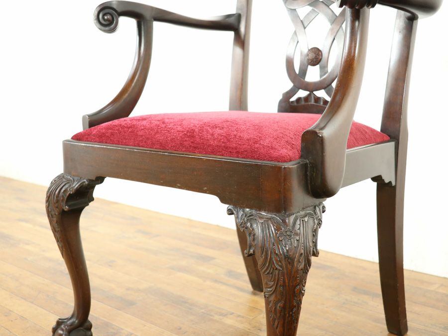 張替済チッペンデールアームチェア 58879a<BR>在庫2脚