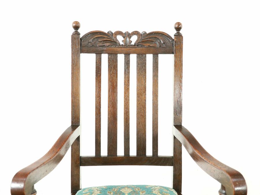 アンティーク家具　クラウントップアームチェア