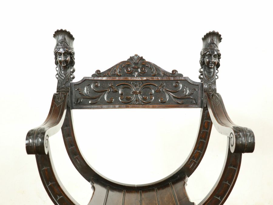 落ち着いた雰囲気とツヤ フランスアンティーク サボナローラチェア