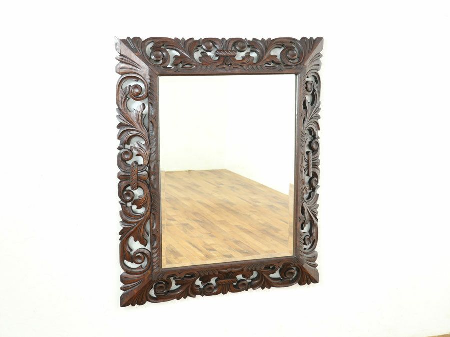 大きめサイズ 特徴的な透かし彫り ウォールミラー 64809