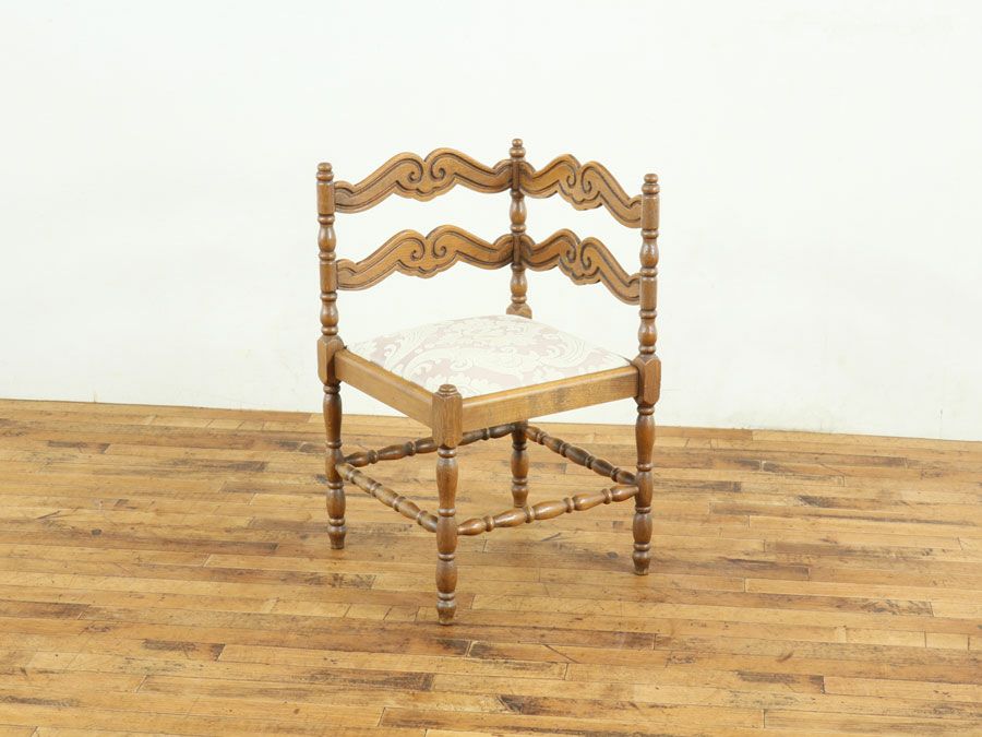 張替済コーナーチェア 64909