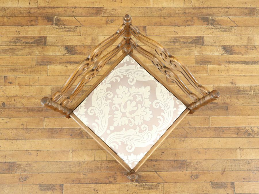 張替済コーナーチェア 64909