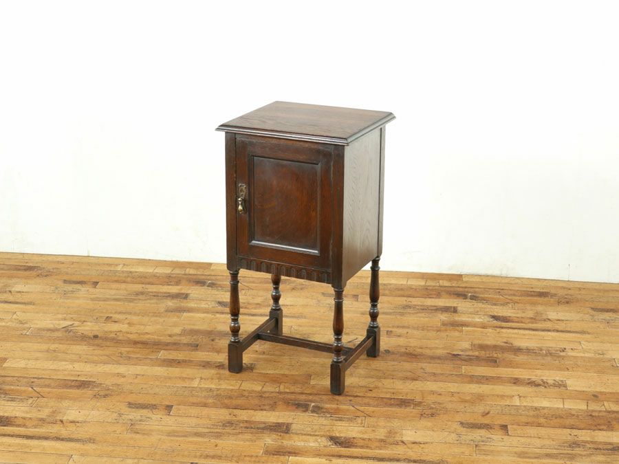 Waring & Gillow ナイトテーブル