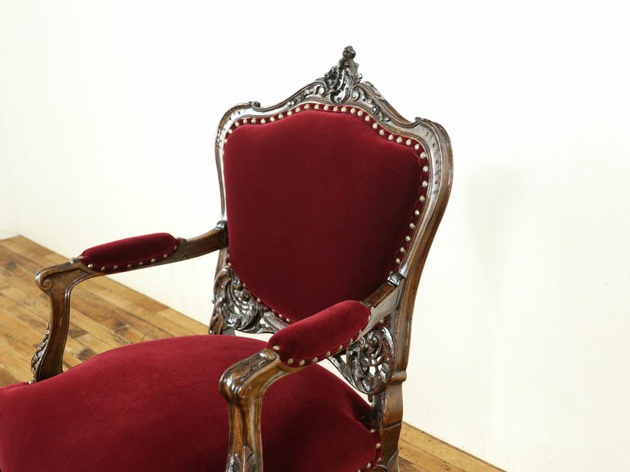 美しい透かし彫り ルイ15世様式 フランスアンティーク 張替済アーム