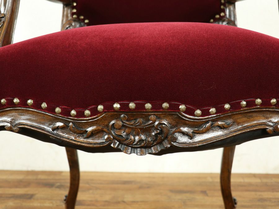 美しい透かし彫り ルイ15世様式 フランスアンティーク 張替済アーム