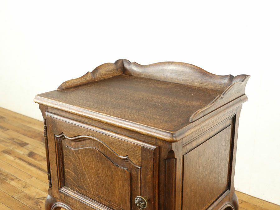 アンティーク家具 ナイトテーブル 65029b