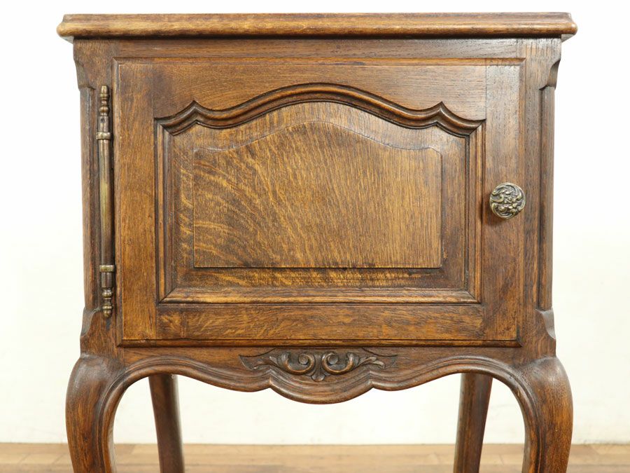 アンティーク家具 ナイトテーブル 65029b