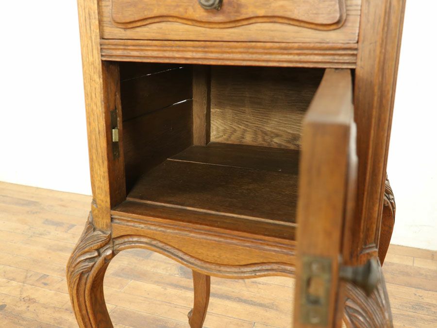 アンティーク家具 ナイトテーブル 65126