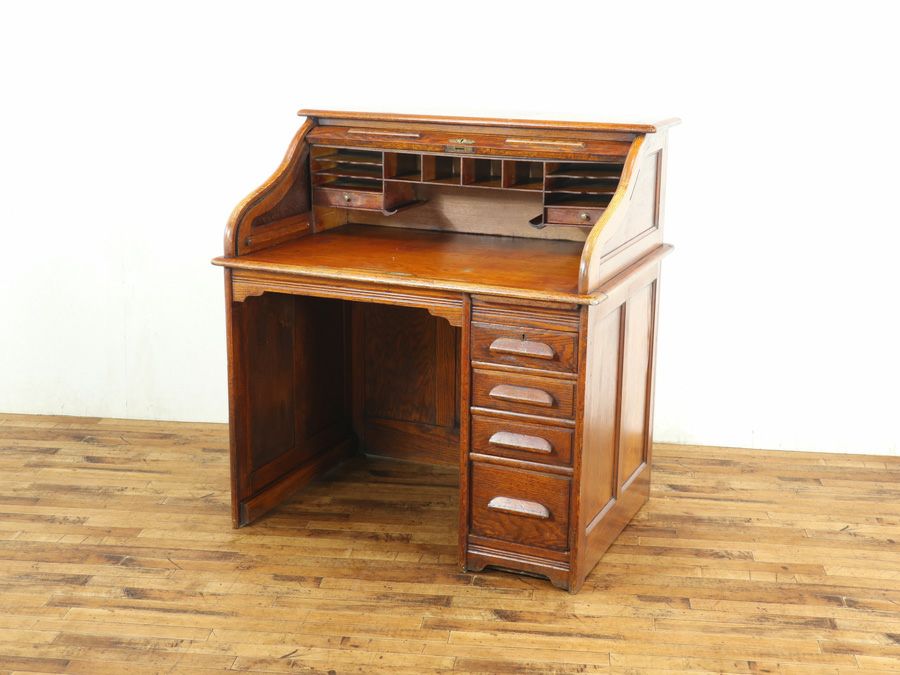 蛇腹式扉がかっこいい憧れの家具、イギリスアンティーク ロールトップ