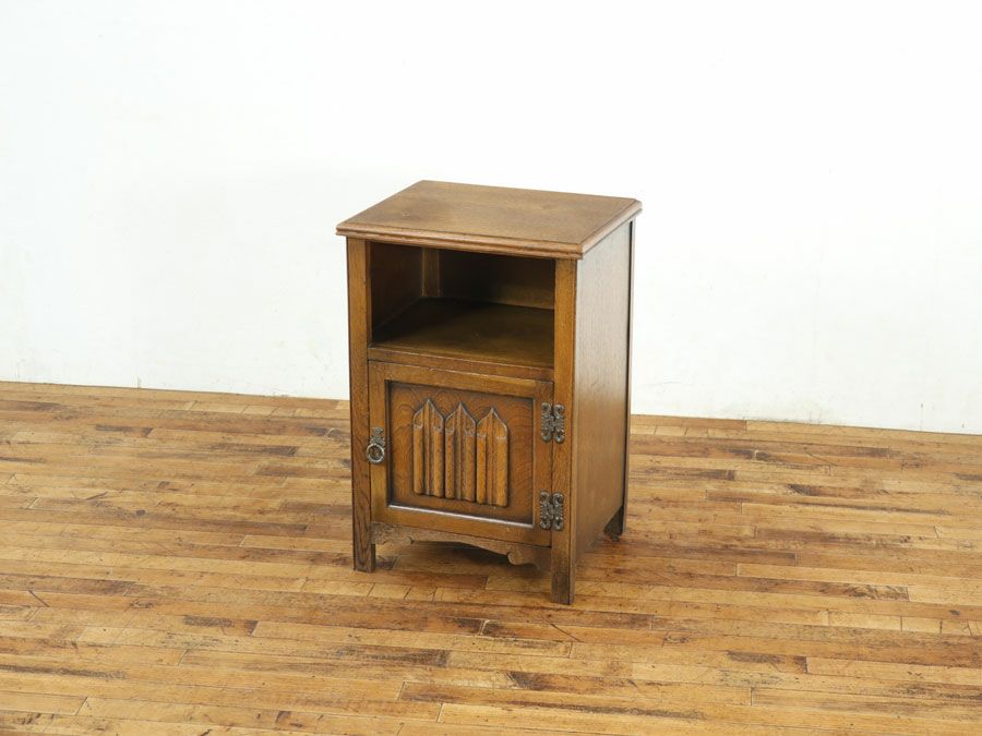 イギリスアンティーク家具ナイトテーブル 59593