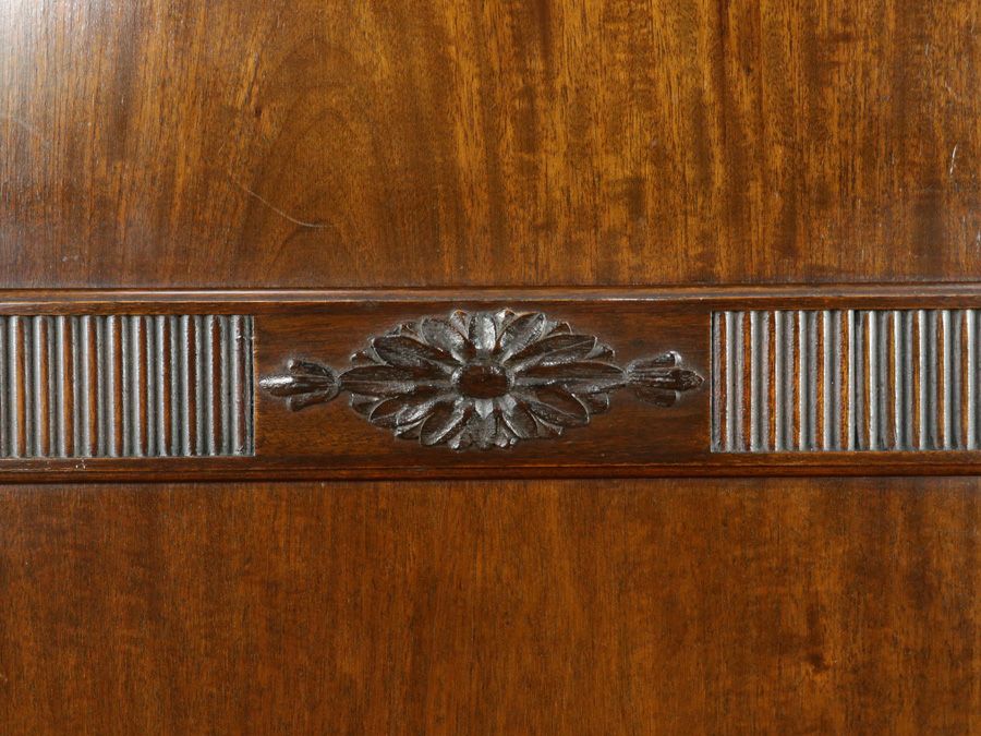 イギリスアンティーク家具ジェンツローブ 59658