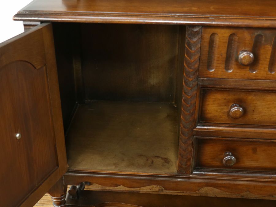 イギリスアンティーク家具カップボード 59698