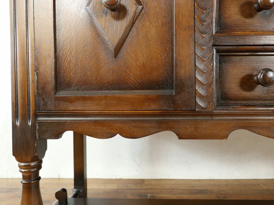 イギリスアンティーク家具カップボード 59698