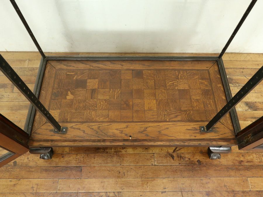 イギリスアンティーク家具 キュリオケース 70489