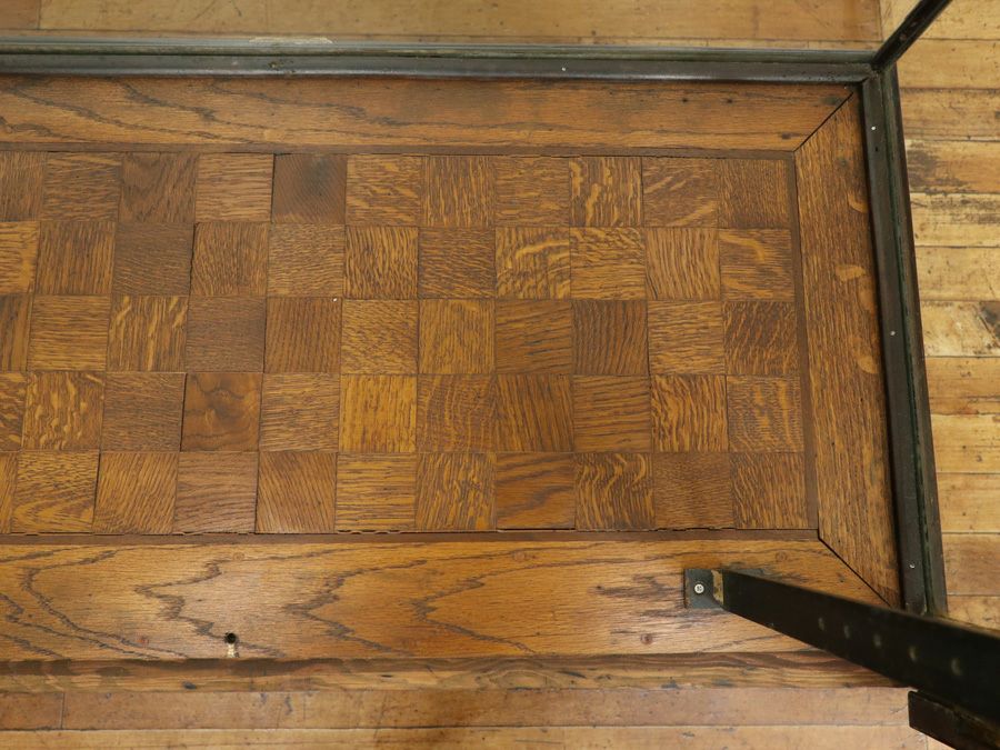 イギリスアンティーク家具 キュリオケース 70489