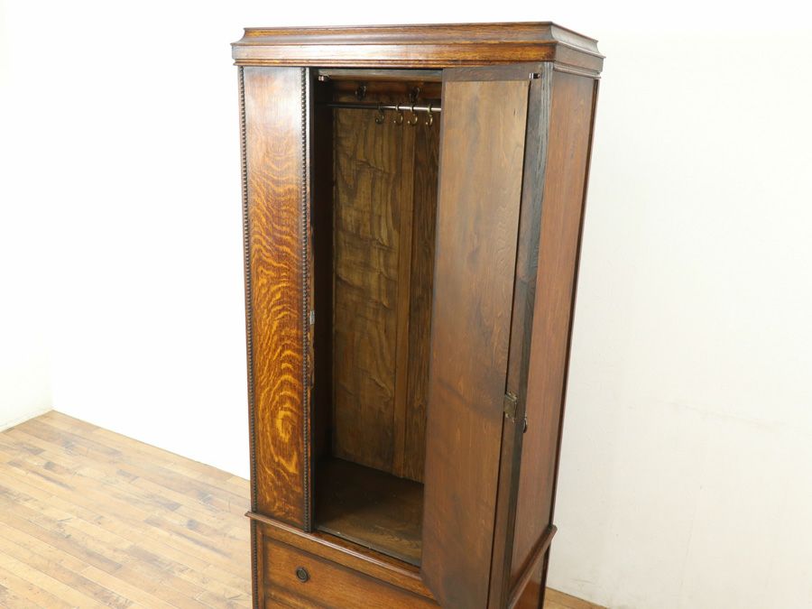 イギリスアンティーク家具ワードローブ 59670