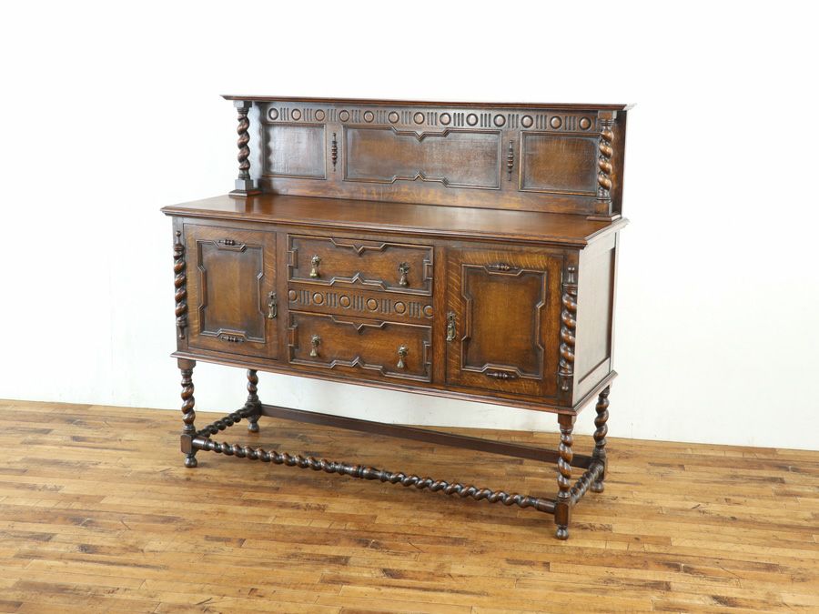 調和する個性 隠された引き出し イギリスアンティーク家具 サイド