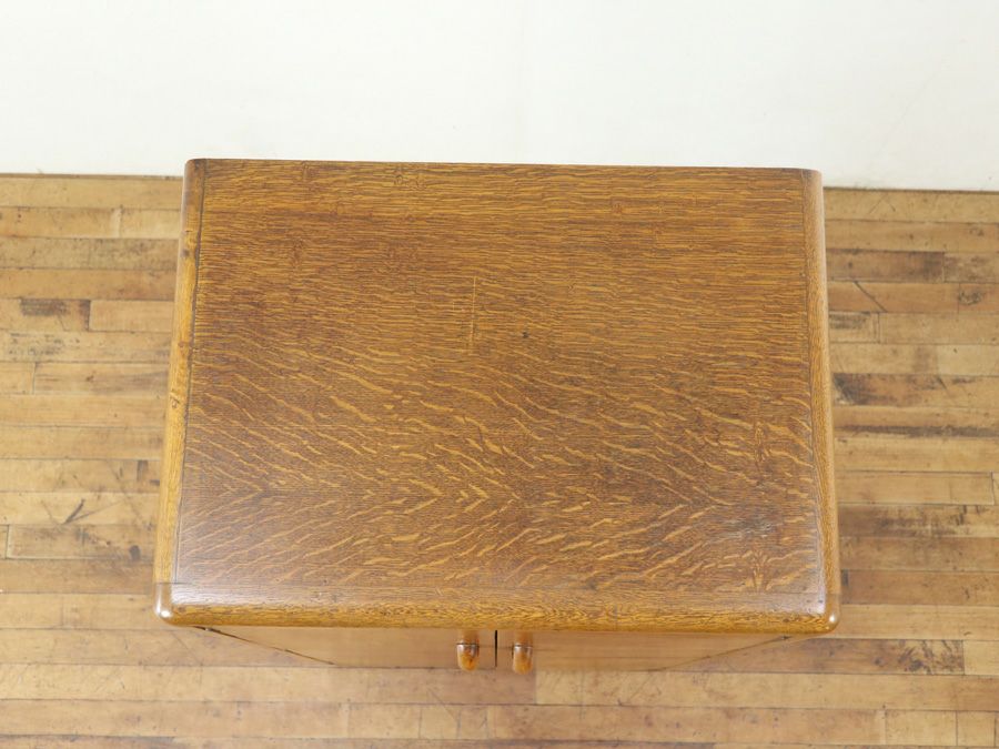 イギリスアンティーク家具キャビネット 59719