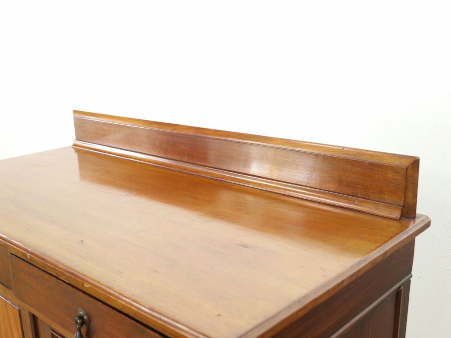 イギリスアンティーク家具キャビネット 59725