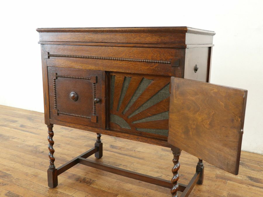 イギリスアンティーク家具蓄音機 59720