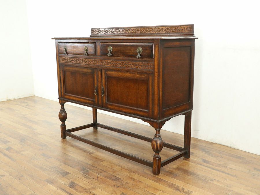 イギリスアンティーク家具サイドボード 59701