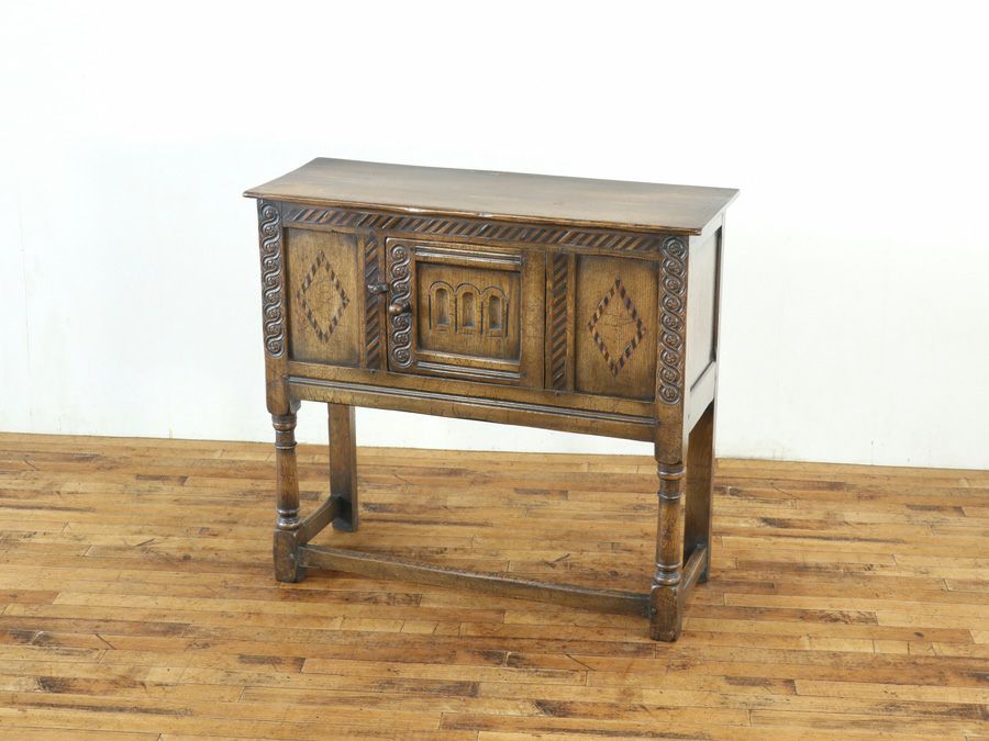 イギリスアンティークサイドキャビネット 59749